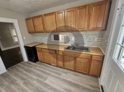 Building Photo - 4916 E 85th St