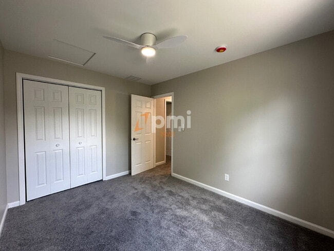 Building Photo - 397 Briarwood Dr