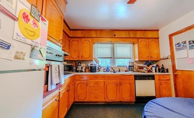 Building Photo - 203 Airport Rd