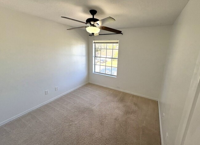 Building Photo - Coming Soon, 4 Bedroom, 2.5 bath Pool Home - Hunter's Creek!