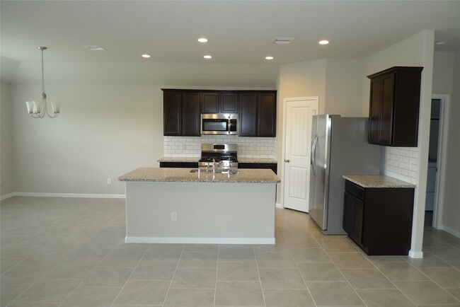 Building Photo - 3003 Lightles Manor Ct