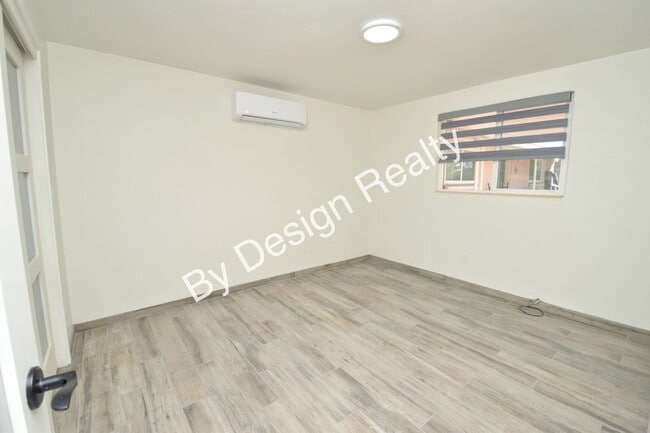 Building Photo - Hedrick Acreage 2 Bed 1 Bath Mid Century Bungalow with Modern Remodel