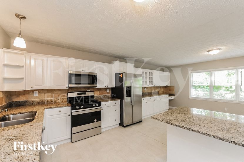 Building Photo - 6770 Bent Creek Dr