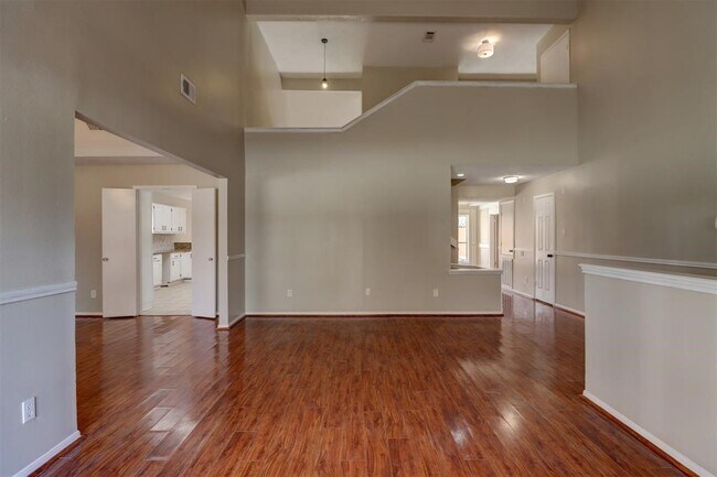 Building Photo - 21102 Marcin Dr