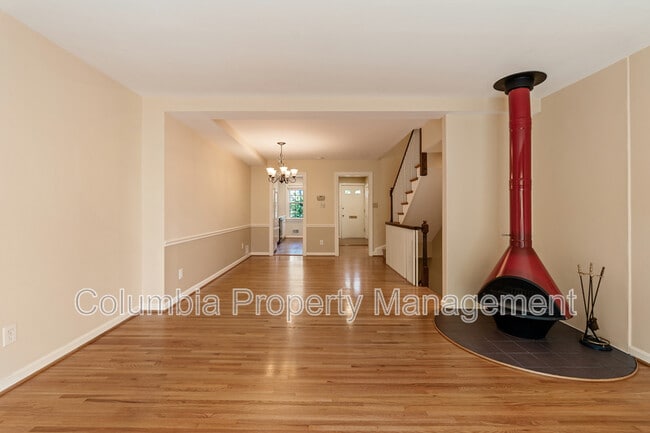 Building Photo - 706 6th St SW