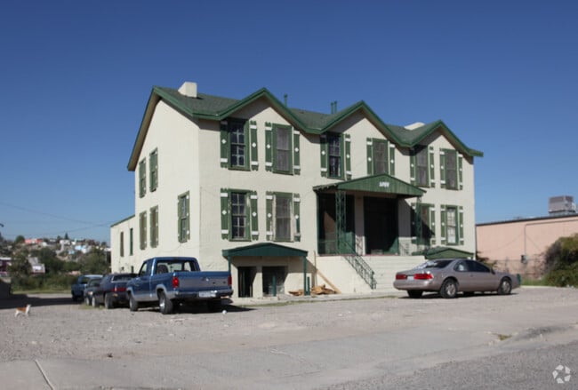 Primary Photo - 1844 W Paisano Dr