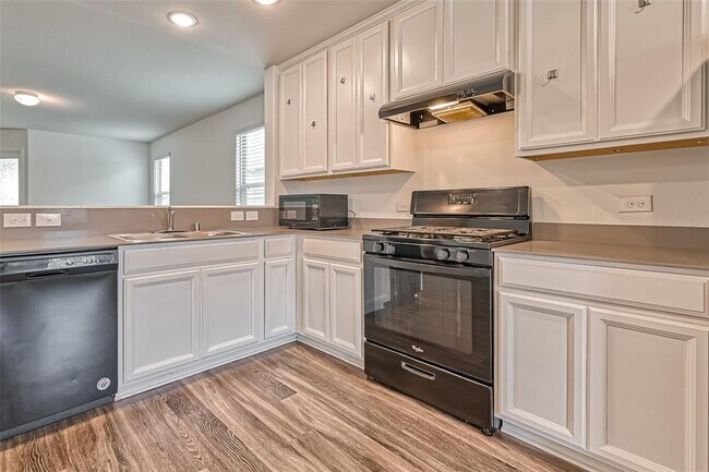 Building Photo - 2614 Lapwing Dr.