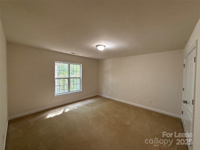 Building Photo - 11907 Red Rust Ln