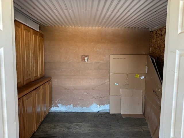 Building Photo - 325 Crestview Way