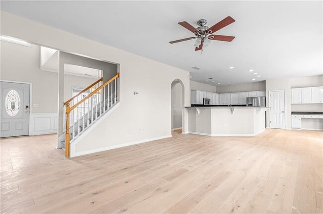 Building Photo - 2030 Brook Meadow Dr