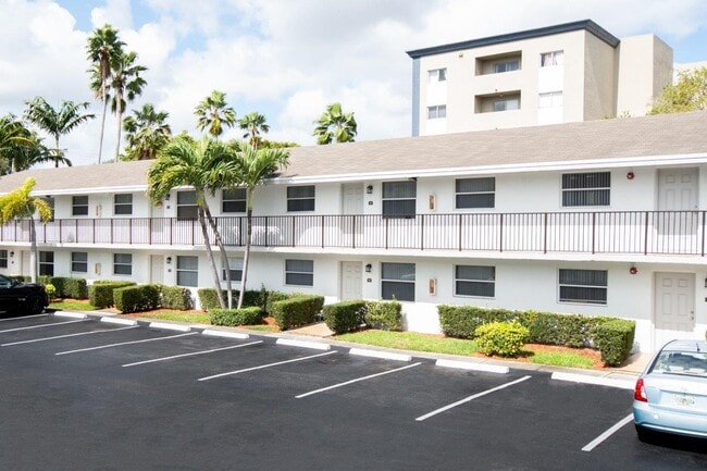 Building Photo - Legacy Amanda Palms