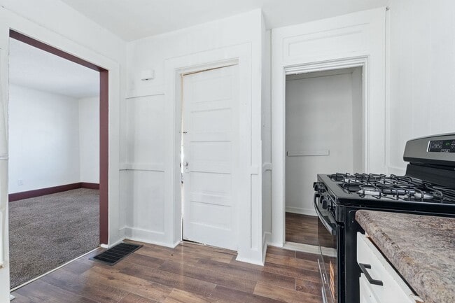 Building Photo - Modernized 3-Bedroom w/ New Furnace