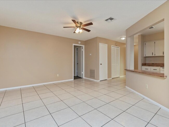 Building Photo - Great Price Single Family Home