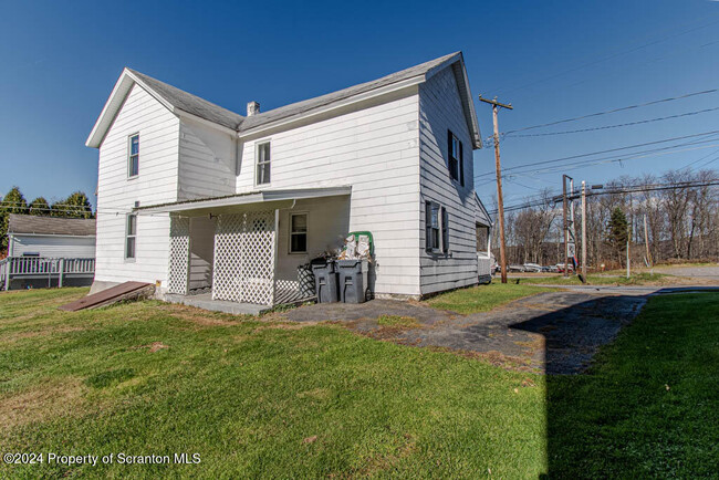 Building Photo - 109 Main St