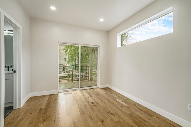 Building Photo - 2927 W 28th Ave