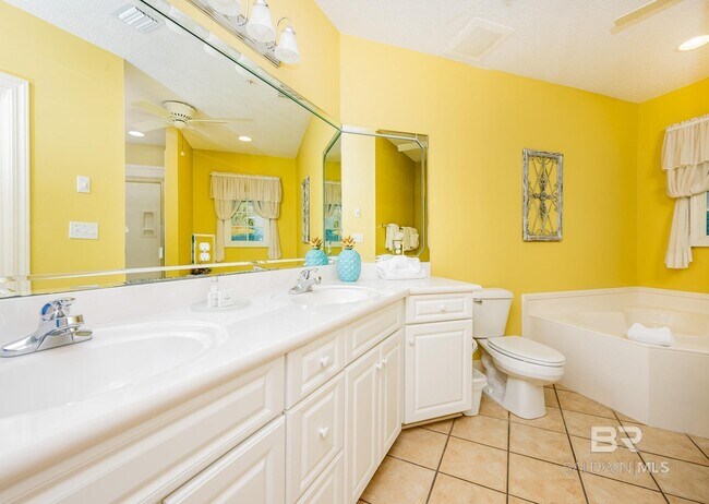 Building Photo - 27580 Canal Rd