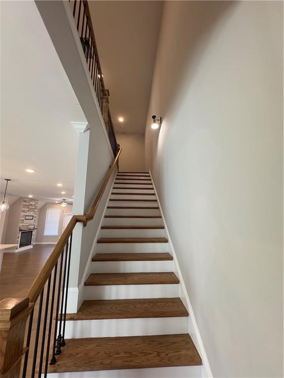 Building Photo - 20 Wren Dr