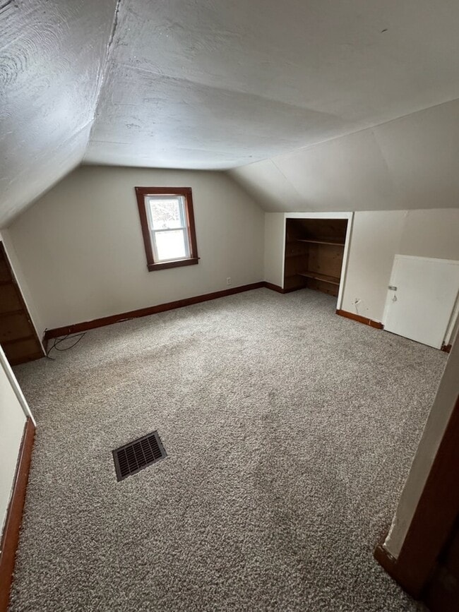 Building Photo - 5134 E Apple Ave