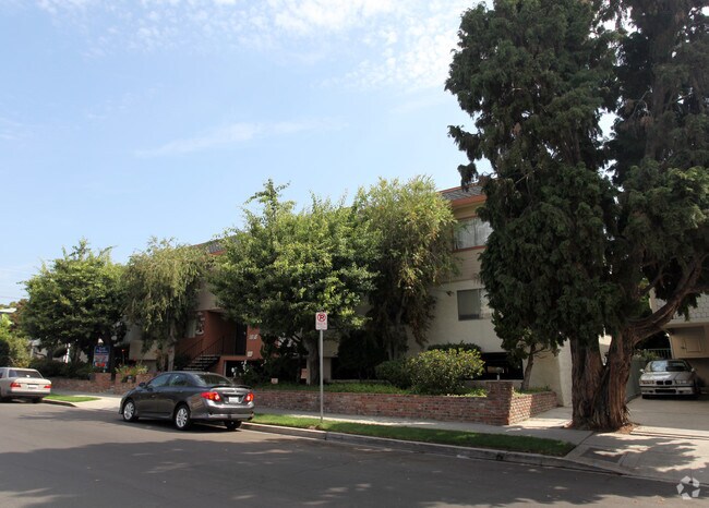 Building Photo - Scott Properties Apartments