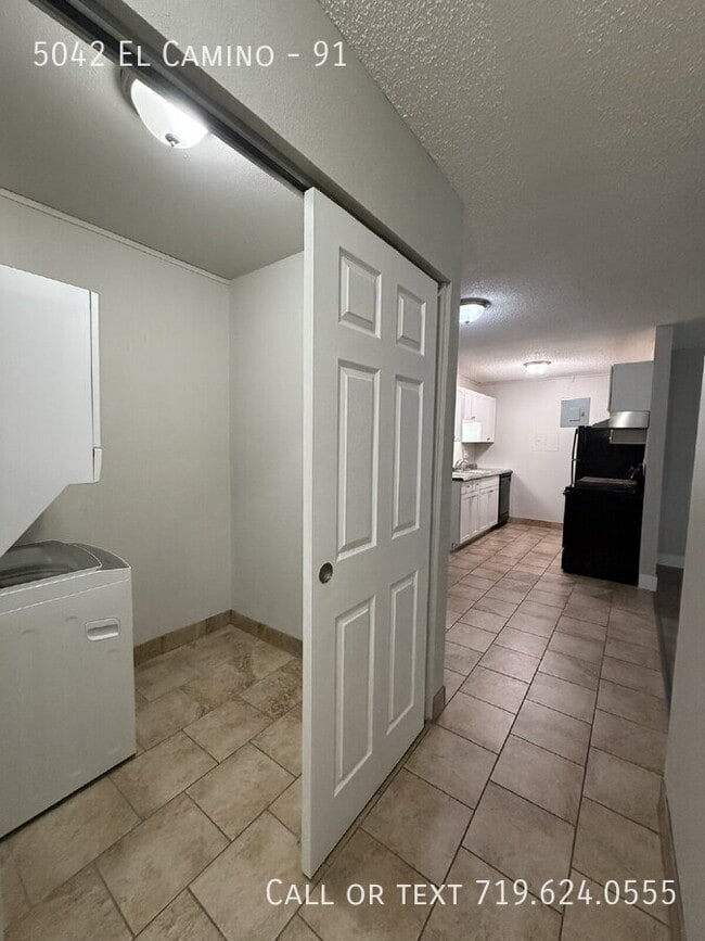 Building Photo - 5042 El Camino Dr