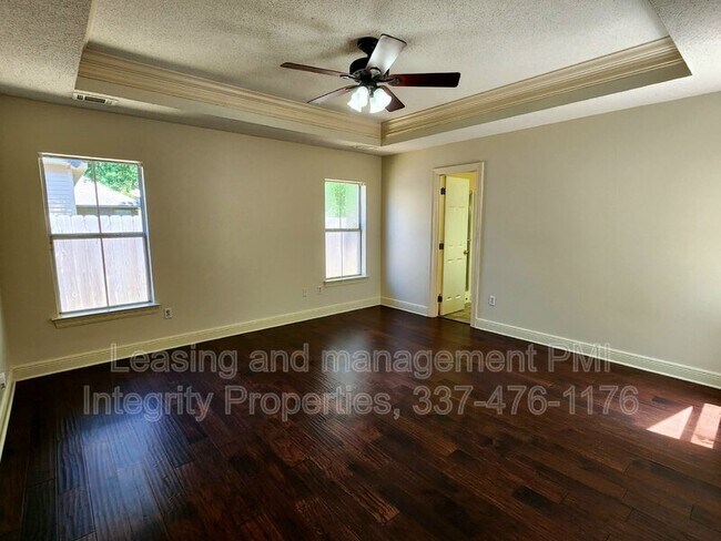Building Photo - 411 Greenfield Dr