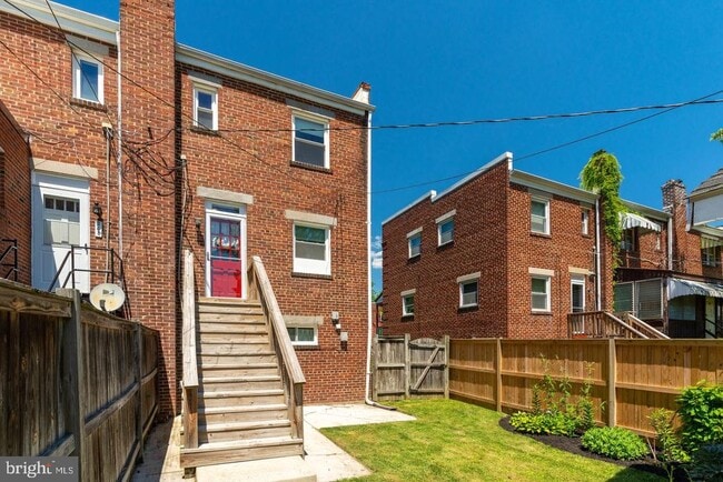 Building Photo - 247 Evans Ln