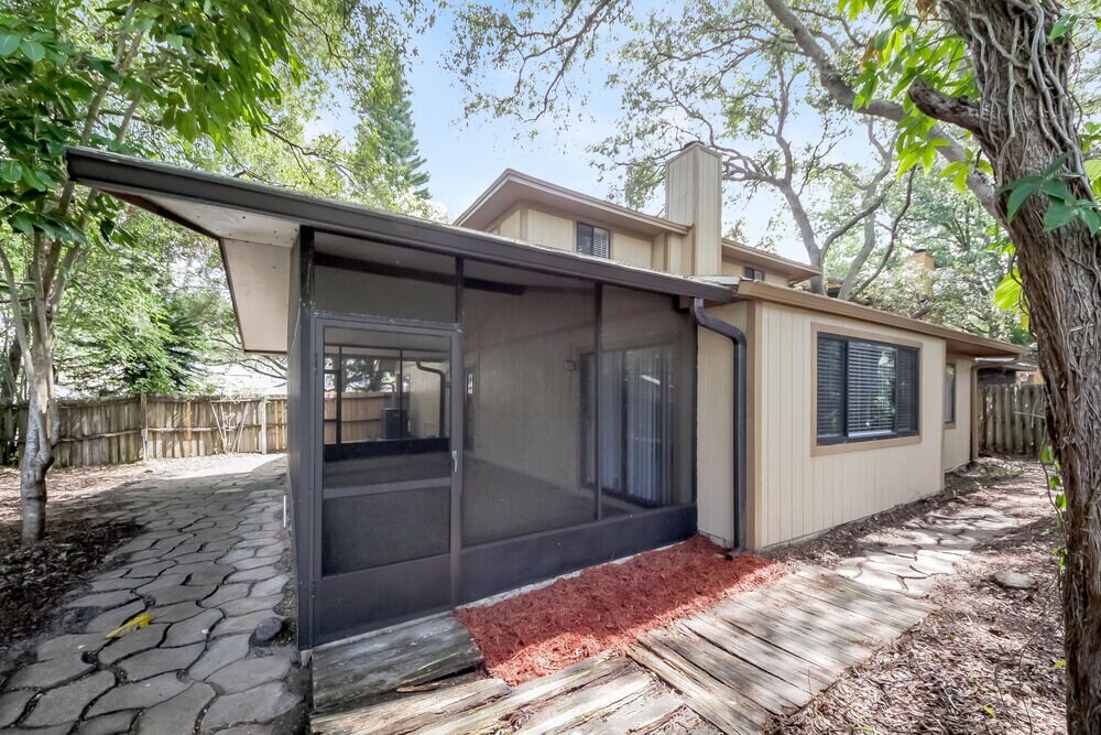 Building Photo - 1056 Saddleback Ridge Rd