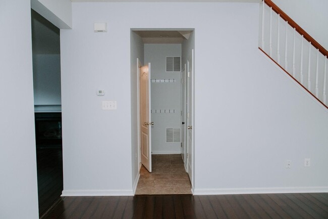 Building Photo - 110 Quinton Oaks Cir