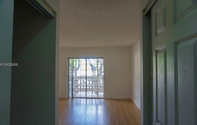 Building Photo - 10441 Mahogany Key Cir