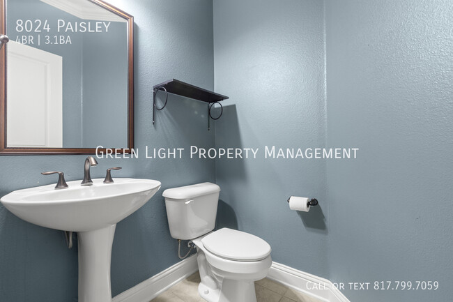 Building Photo - 8024 Paisley-