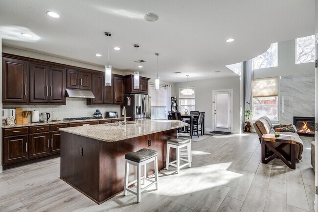 Building Photo - 4 Bedroom/3 Bathroom  Aviara Subdivision