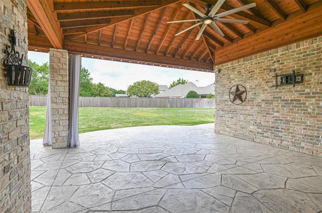 Building Photo - 8609 Forsythia Dr