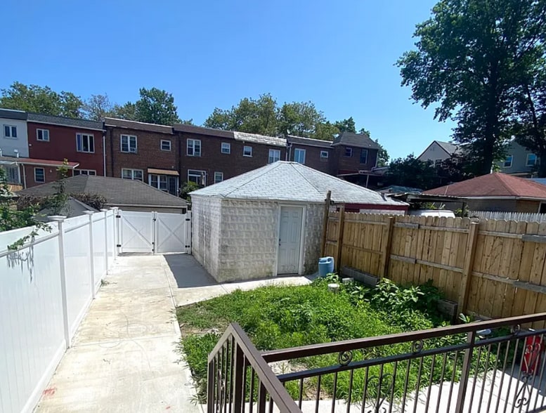 Building Photo - 8279 164th Pl