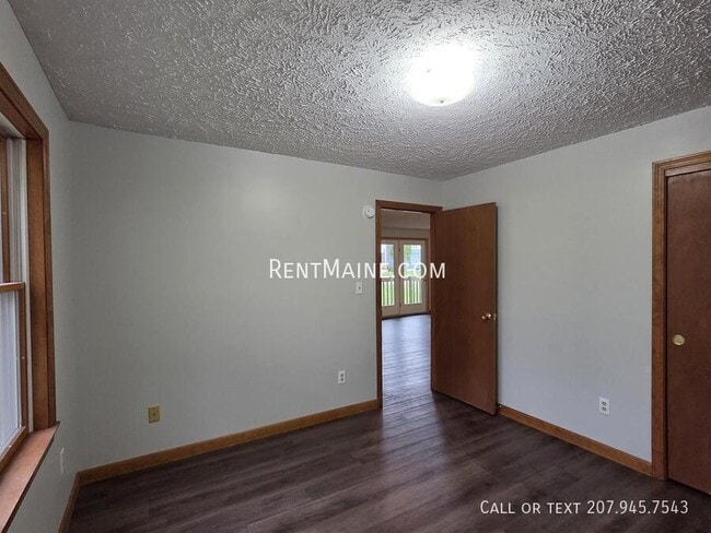 Building Photo - 10 Hartley St