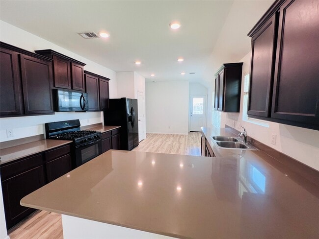 Building Photo - 5827 Dry Brush Pl