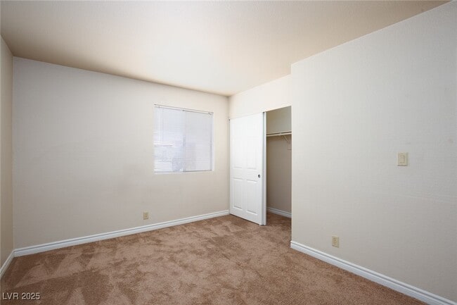 Building Photo - 4980 Indian River Dr