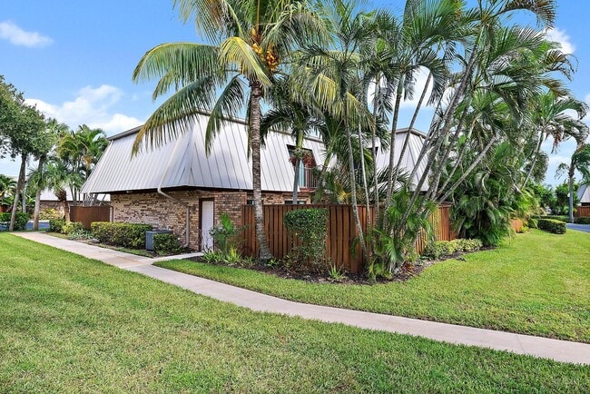 Building Photo - 1420 Ocean Way