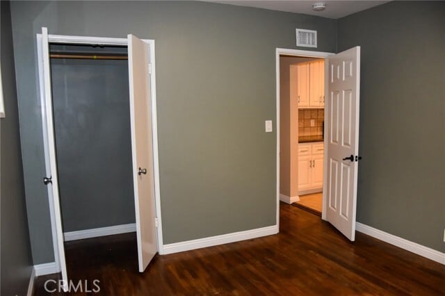 Building Photo - 421 N Park Ln