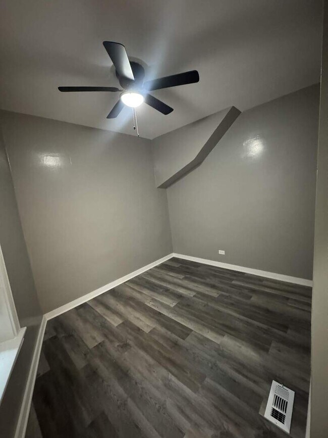 Building Photo - 6601 S Langley Ave