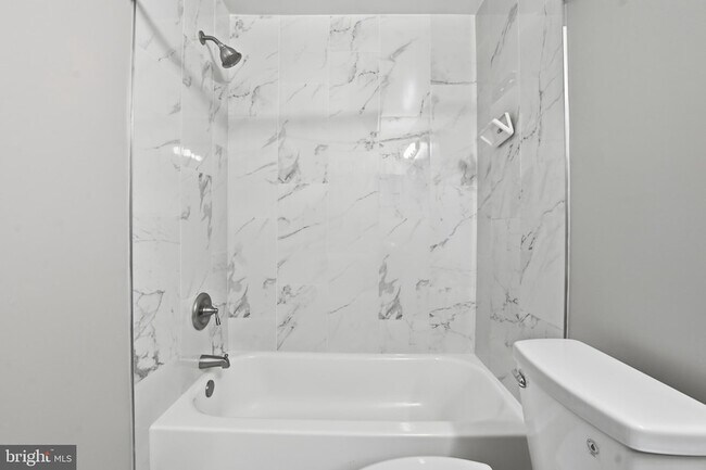 Building Photo - 9212 Azure Ct