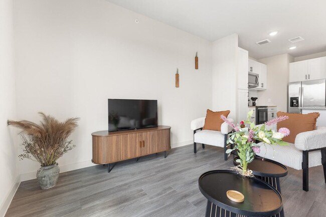 Building Photo - 5820 1/2 Cameron Road-SI FL4-ID1303396P