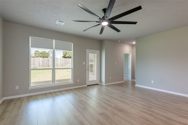 Building Photo - 3722 Sage Ln