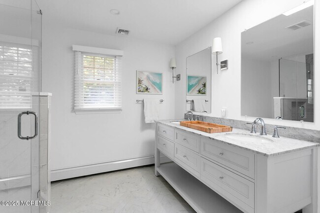 Building Photo - 306 Ocean Rd