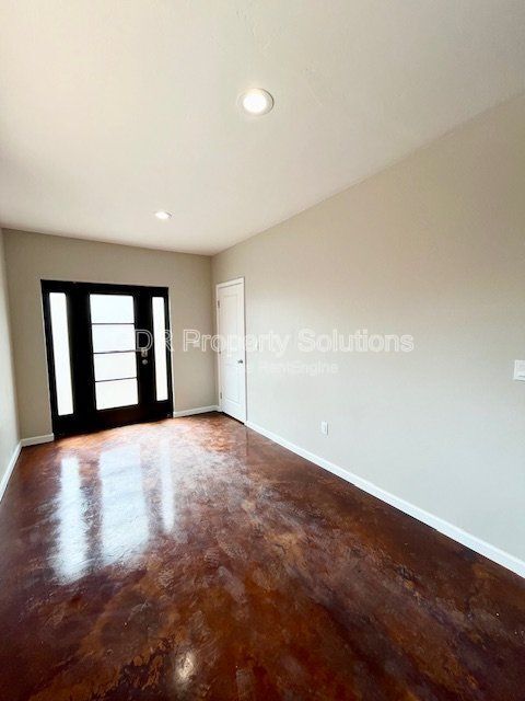 Building Photo - 2530 Veranda Rd NW