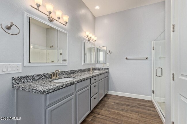 Building Photo - 2072 E Lantana Dr