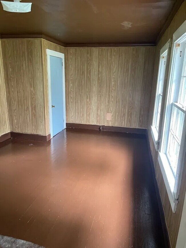 Building Photo - 217 S Woodrow St