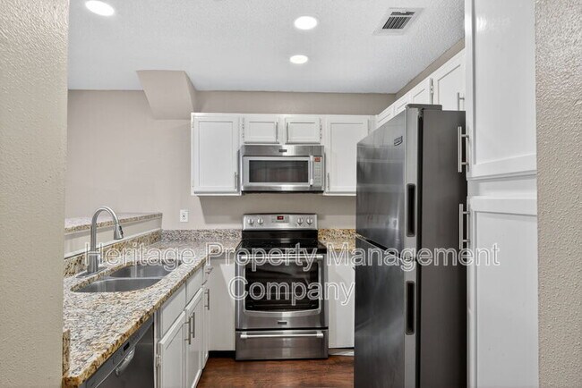 Building Photo - 4107 Medical Dr