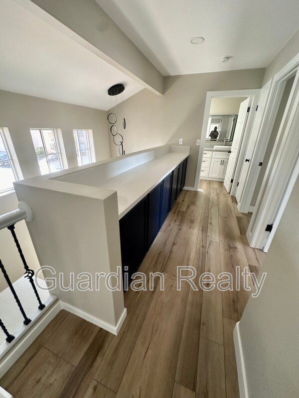 Building Photo - 275 Adorno Dr