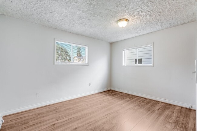 Building Photo - Beautiful 4 Bed, 2 Bath Rental Home in SE ...