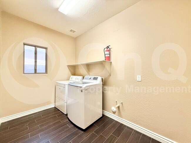 Building Photo - 16111 W Winslow Dr